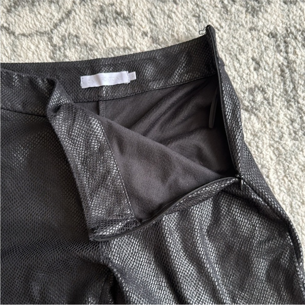 Anne Fontaine snakeskin knit leggings Size 36, S-M, 2-4 - Picture 7 of 12